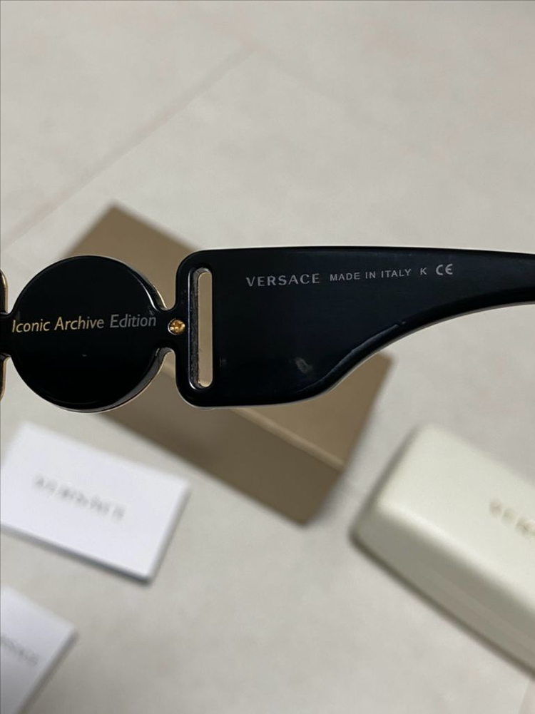 베르사체 선글라스(VE4265) 이미지