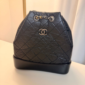 샤넬 가브리엘 백팩 내장칩