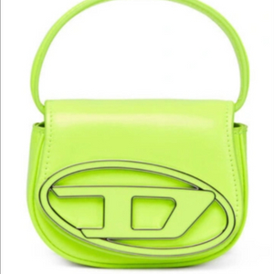 디젤 1DR 미니백 in Neon Leather Yellow Fluo 새제품