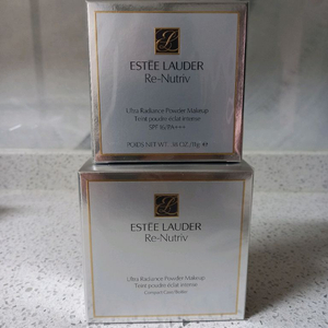 에스티 로더 Re-Nutriv 파우더 메이크업+전용케이스 새제품