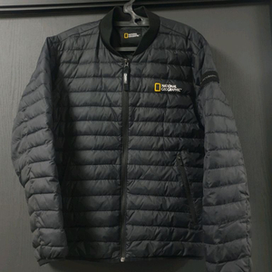 내셔널지오그래픽 정품 오리털경량패딩 사이즈100 팝니다