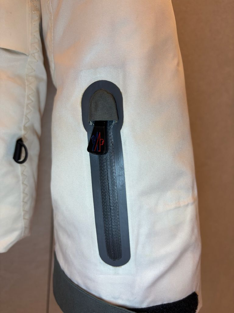 (정품) 몽클레어 그레노블 스키 패딩 화이트 이미지