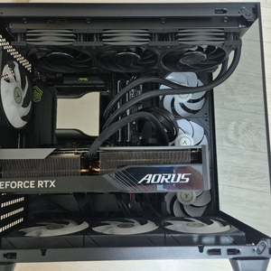 9800x3d 4070super 본체