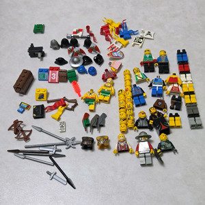 올드레고 피규어와 부품입니다