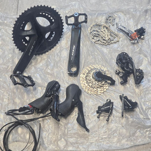 시마노 105 R7020 그룹셋 유압 구동계 팝니다