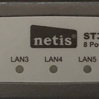 네티스 8포트 기가비트 이더넷 스위치 판매합니다.