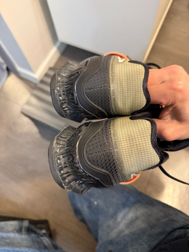 나이키 역도화 이미지