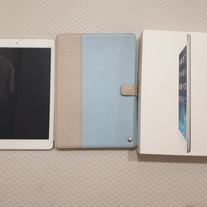 [상태좋음]아이패드 에어 1세대 실버 (박스있음) 이미지