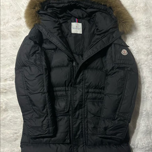 몽클레어 클루니 이미지