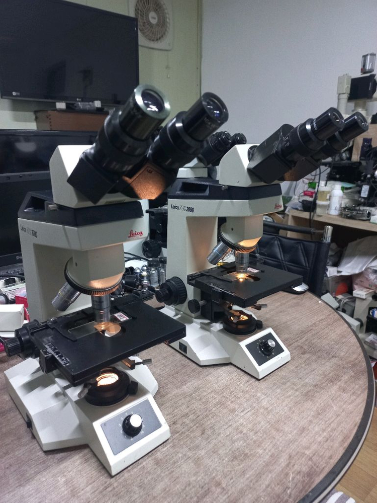 LEICA ATC2000 쌍안생물현미경 싸게판매합니다 이미지