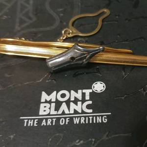 넥타이 핀(14k). 줄 ㅡ14k, 나머지는 도금