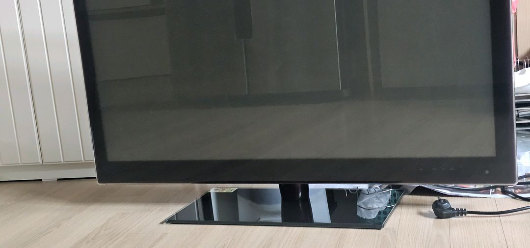 LG전자 고장난 티비 TV 가전제품 42인치 이미지