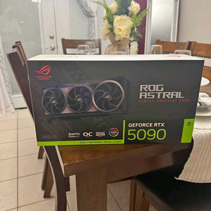 로그 아스트랄 5090 그래픽카드 팜니다