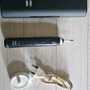 브라운 오랄비 지니어스 9000 블랙 전동칫솔