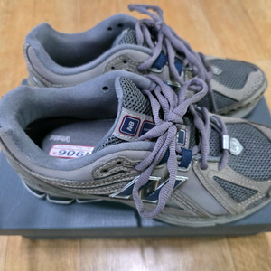 뉴발란스 m1906rb 차콜그레이 235