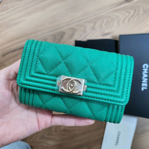 샤넬 보이똑딱이 카드지갑(새상품,인보이스O,에누리불가)