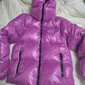 듀베티카 구스패딩 42사이즈