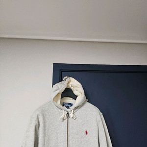 폴로 후드집업
