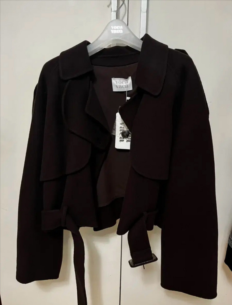 보카바카 숏 트렌치코트 다크브라운 벨티드 크롭 하프코트 이미지