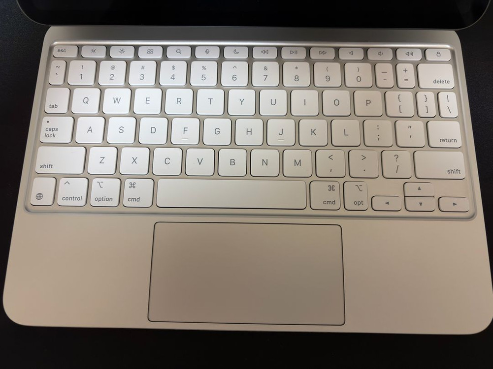 ( 교환 ) 아이패드 프로 11 M5 + 매직키보드--3