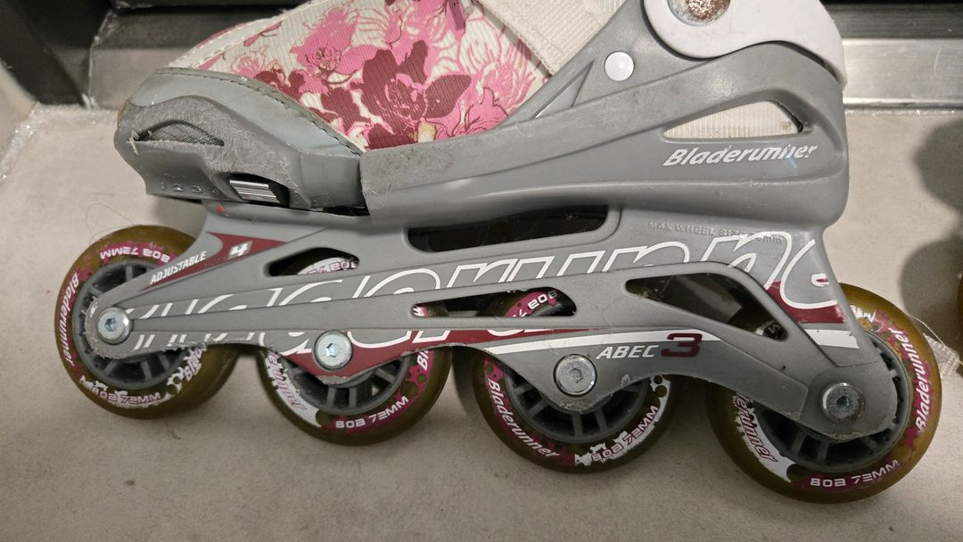 택배비포함-아동용 인라인 스케이트 세트--1