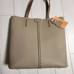 택새상품)메띠에 하르 소가죽 토트백 크로스백 여러 중고사이트에도 같이 판매하고 있어서 삭제되면 팔린거에요~오염 하자