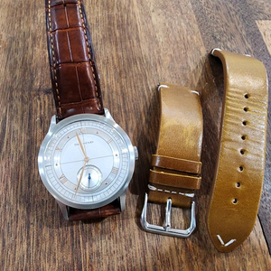 [인하]댄헨리 1947 한정판 모델 판매 합니다