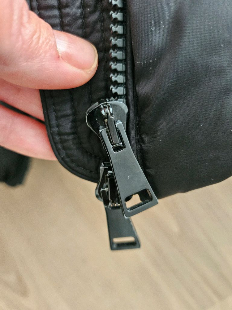 몽클레어 클로에 이미지