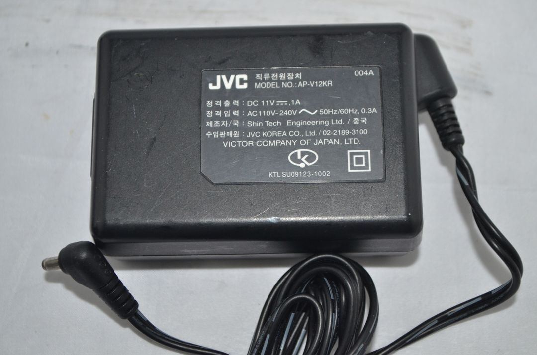 소니 파나소닉 JVC 삼성 캠코더 충전기 전원아답터VQ1050 .AC-L200 .L10 V20M AP-V13KR 이미지