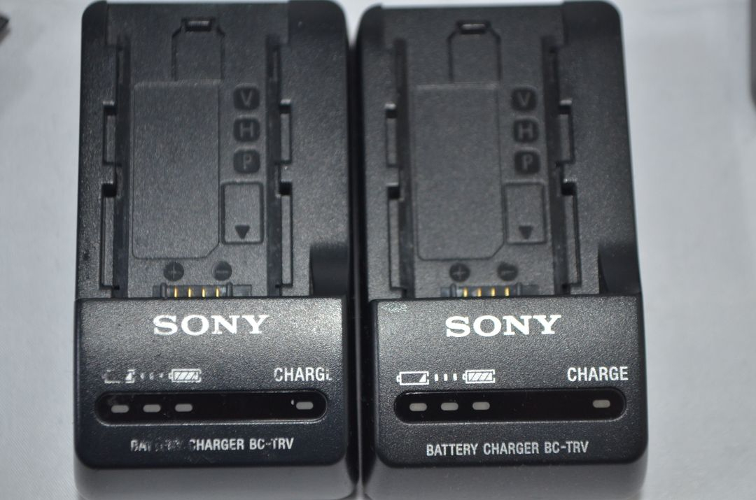 소니 파나소닉 JVC 삼성 캠코더 충전기 전원아답터VQ1050 .AC-L200 .L10 V20M AP-V13KR 이미지