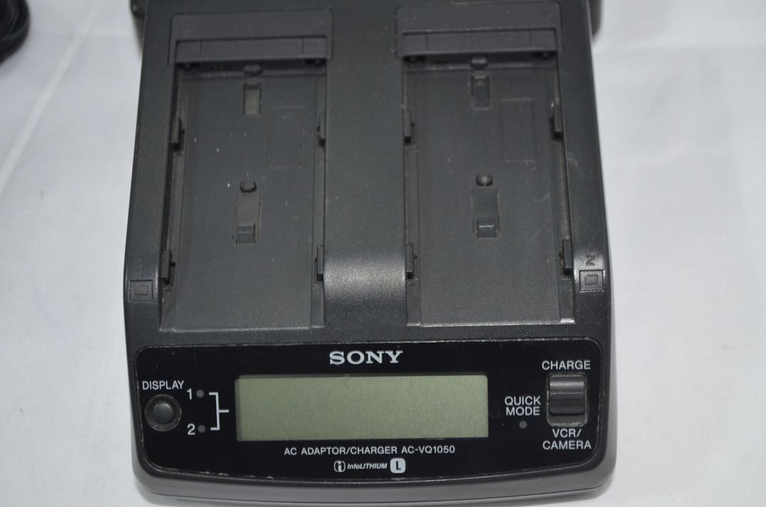 소니 파나소닉 JVC 삼성 캠코더 충전기 전원아답터VQ1050 .AC-L200 .L10 V20M AP-V13KR 이미지