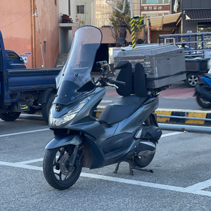 pcx125 21년식 7만Km 깔끔한 배달셋팅 최상급상태 판매합니다.
