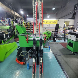 중고스키 스토컬리 올라운드 대회전 이미지