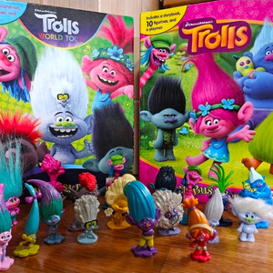 Dreamworks Trolls Busy Book 드림웍스 노래하는 요정 트롤 비지북 2권 / 피규어 19개/ 놀