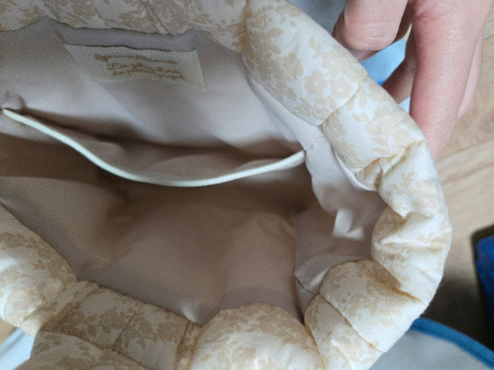 프프 프레젠트프로젝트 앤디플로럴베이지 미니쿠션백--3