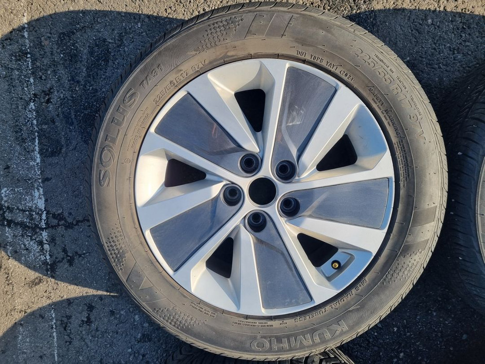 K7 17인치 2255517 중고 휠타이어 팝니다--1