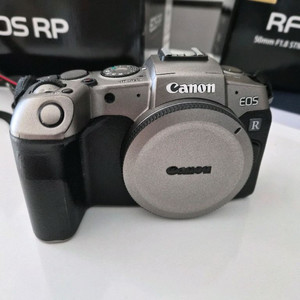 미러리스 카메라 실버