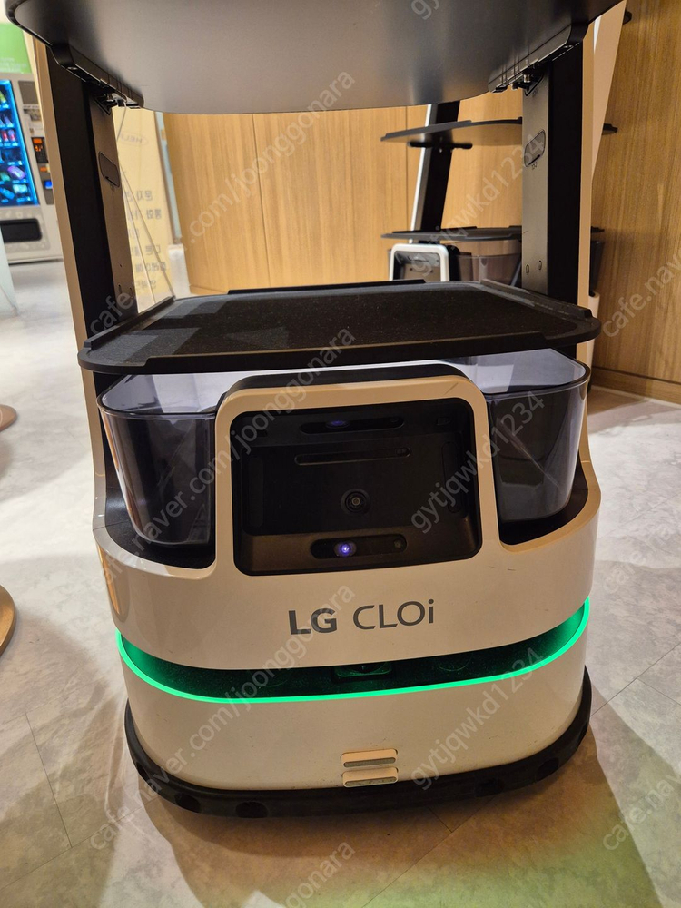 LG 클로이 3세대 서빙로봇 2023년 최신 모델 판매합니다. 400만원 (2대) 이미지