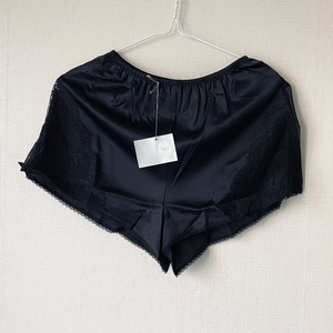 디올 블랙 레이스 슬립 팬츠 새상품