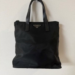 정품 프라다 포코노 나일론 토트백 블랙