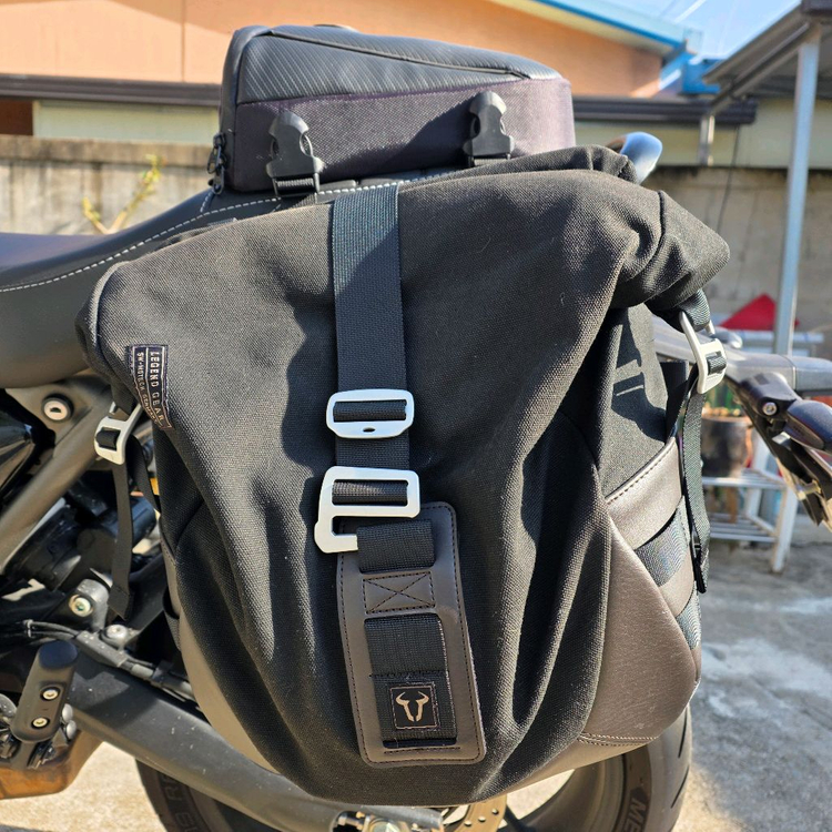 25년식 트라이엄프 스피드400 이미지