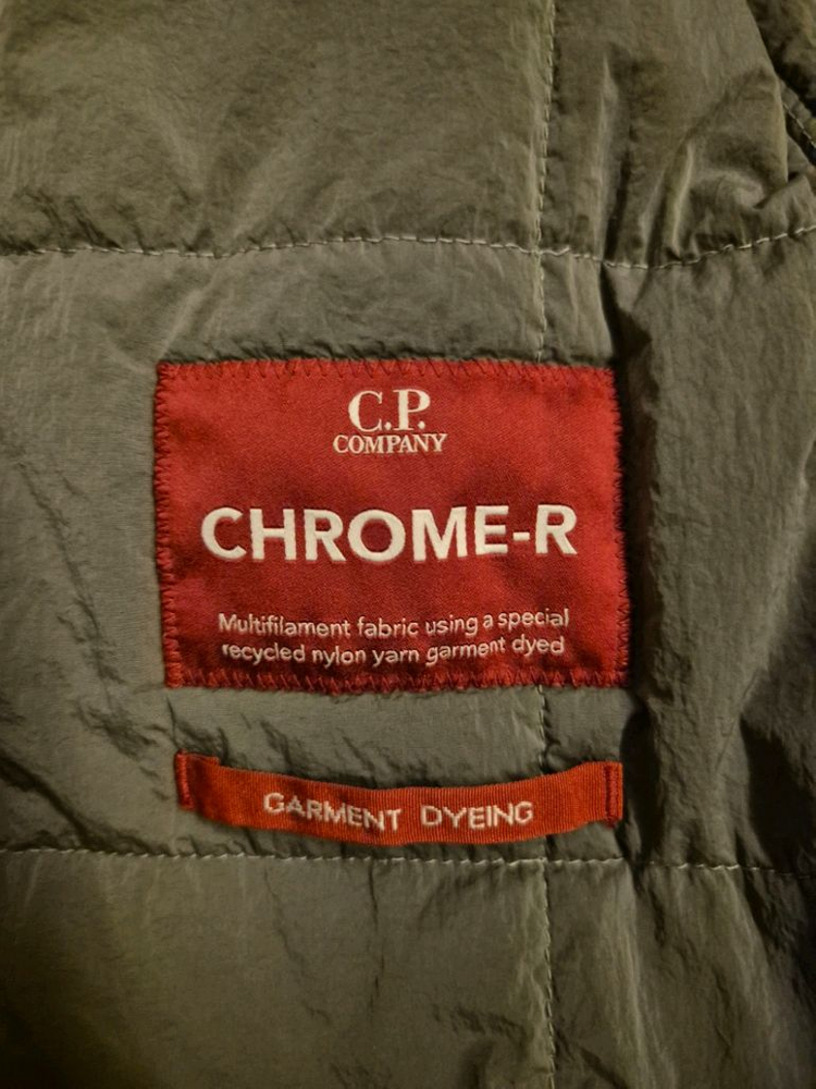 CP컴퍼니 22FW 나일론메탈 에코크롬R 경량패딩 펄그레이 M 백화점정품--7