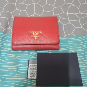 프라다 비텔로무브 3단 반지갑 (정품)