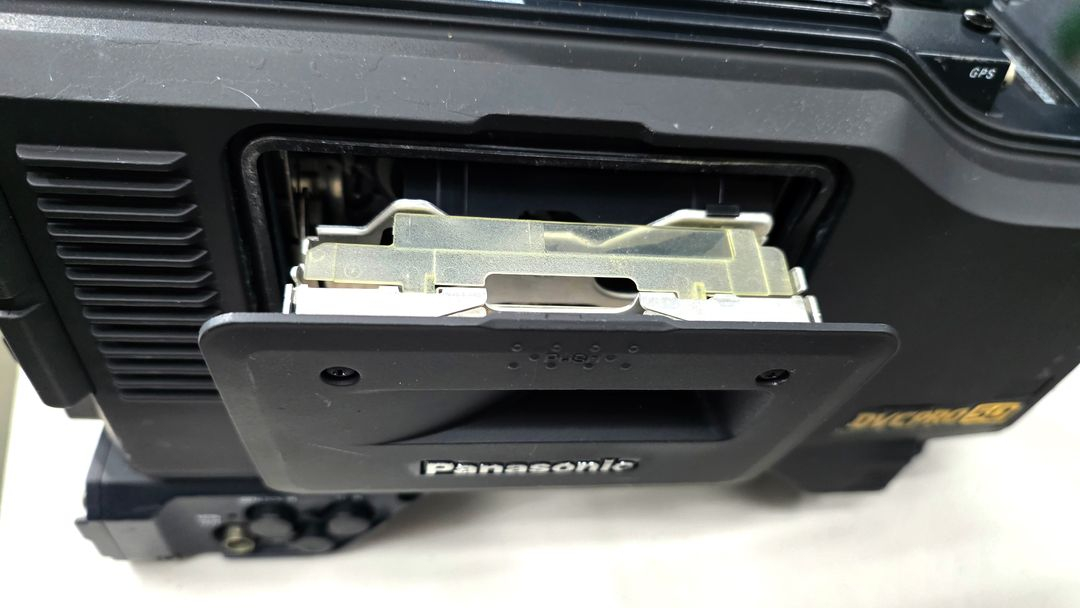 DVC PRO 50 디지털 캠코더--1