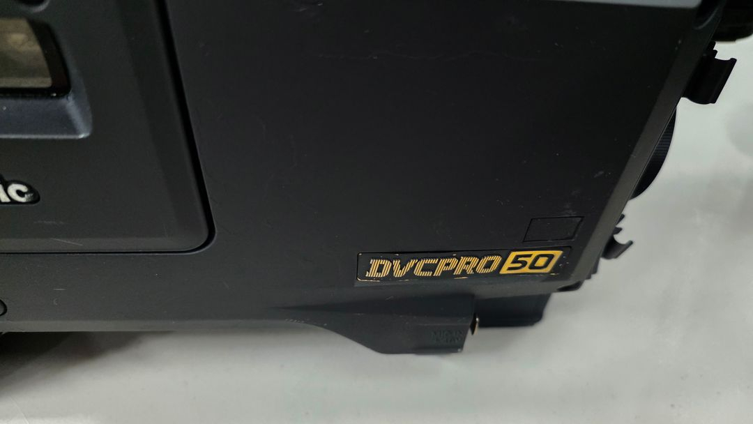 DVC PRO 50 디지털 캠코더--2