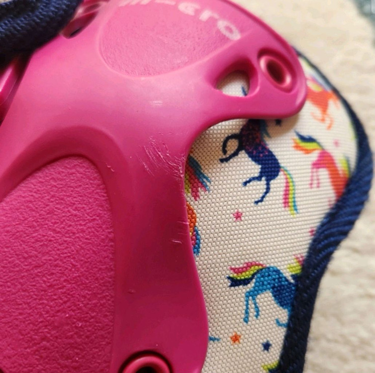 아동용 스케이트보드 헬멧 보호대 세트 이미지