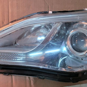 그랜저HG HID 헤드라이트 8핀 운전석 이미지