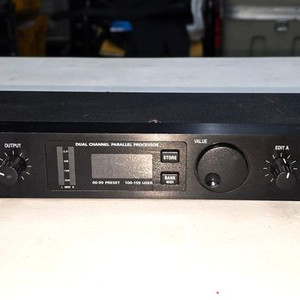 ALESIS 이펙터 팝니다(12만원)