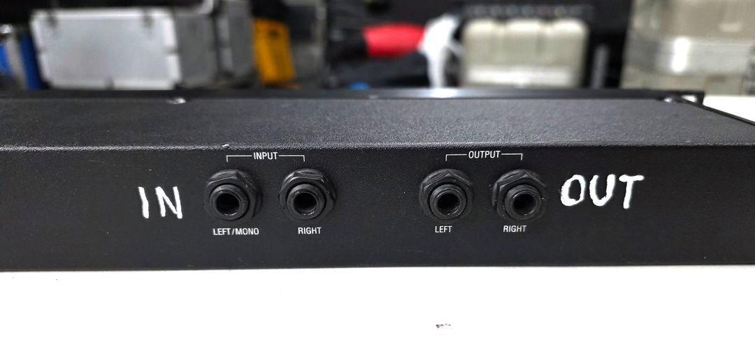 ALESIS 이펙터 팝니다(12만원)--1