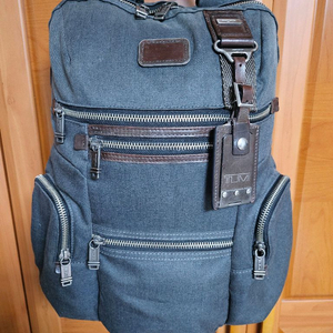 투미 녹스백팩 정품입니다